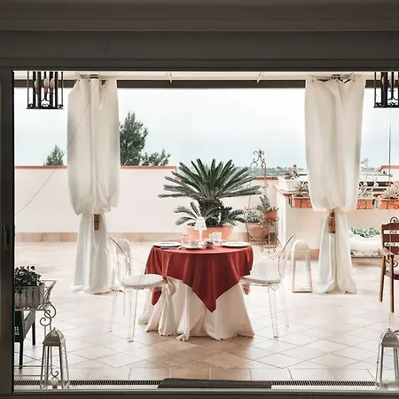 Triskeles Bed & Breakfast 4*