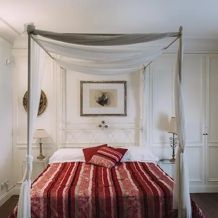 Triskeles Bed & Breakfast 4*